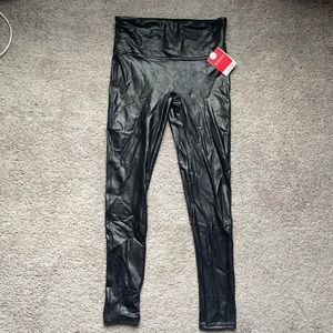 Spanx leggings- petite medium- brand new